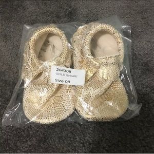 Brand new! Freshly Picked leather mocs moccasins